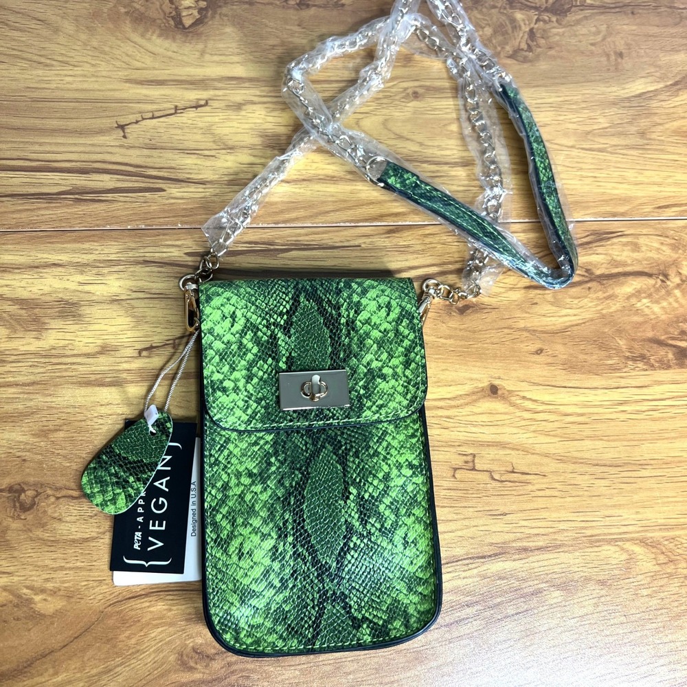 Mellow World‎ Crossbody Bag Vegan Leather Green Phone Case Bag Emerald NWT